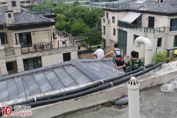 男子炒股亏3000万想跳楼：站楼顶喝茅台，让妻再打5000万